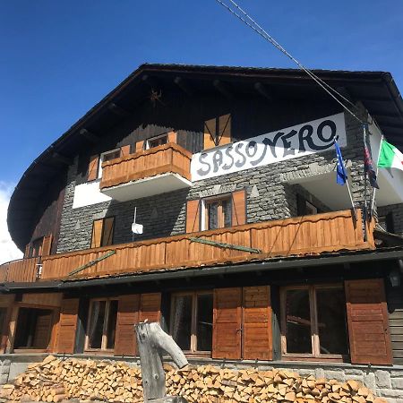 Hotel Sasso Nero Chiesa in Valmalenco Esterno foto
