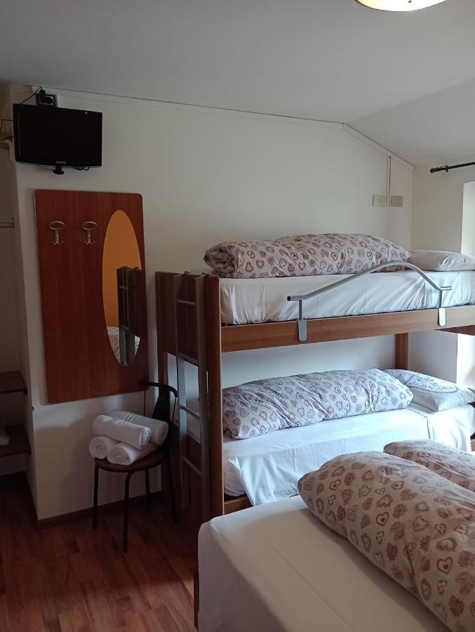 Hotel Sasso Nero Chiesa in Valmalenco Esterno foto