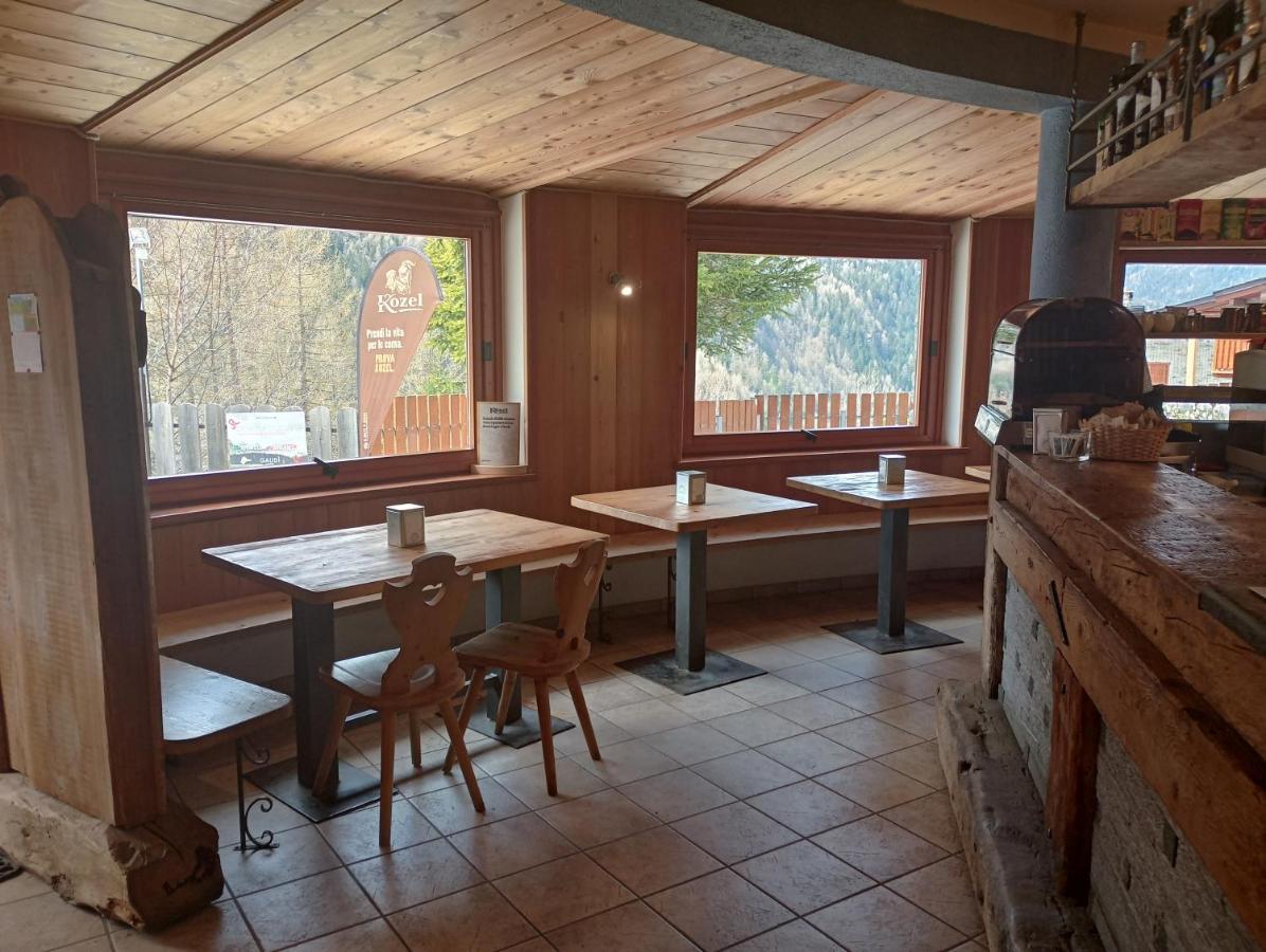 Hotel Sasso Nero Chiesa in Valmalenco Esterno foto