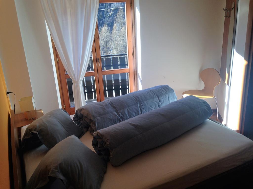 Hotel Sasso Nero Chiesa in Valmalenco Esterno foto