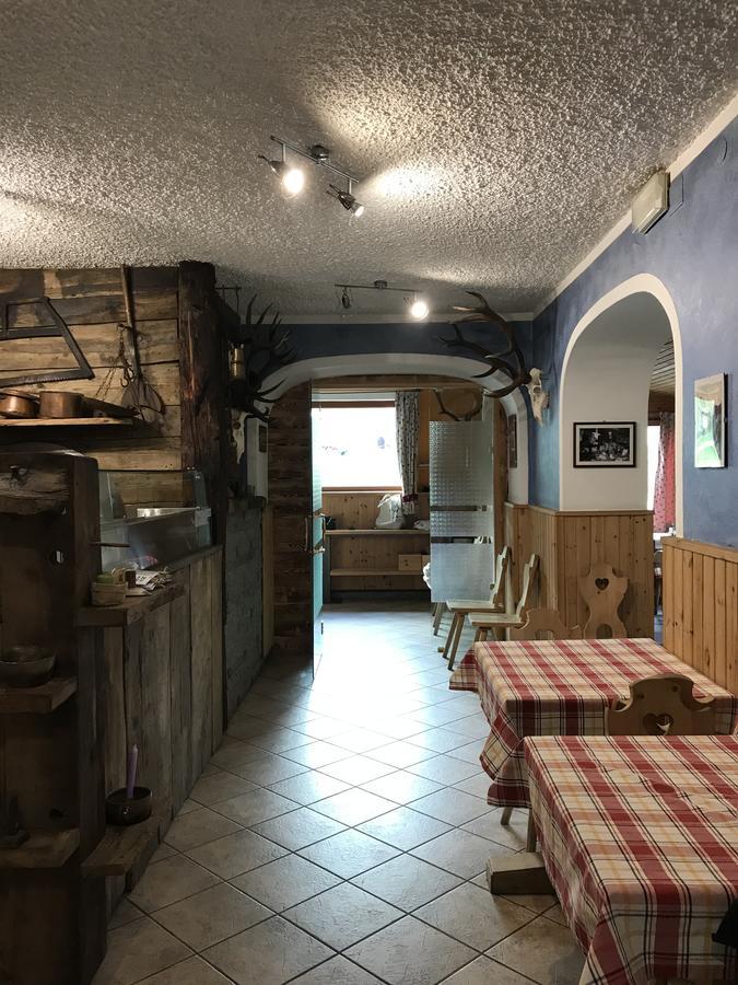 Hotel Sasso Nero Chiesa in Valmalenco Esterno foto