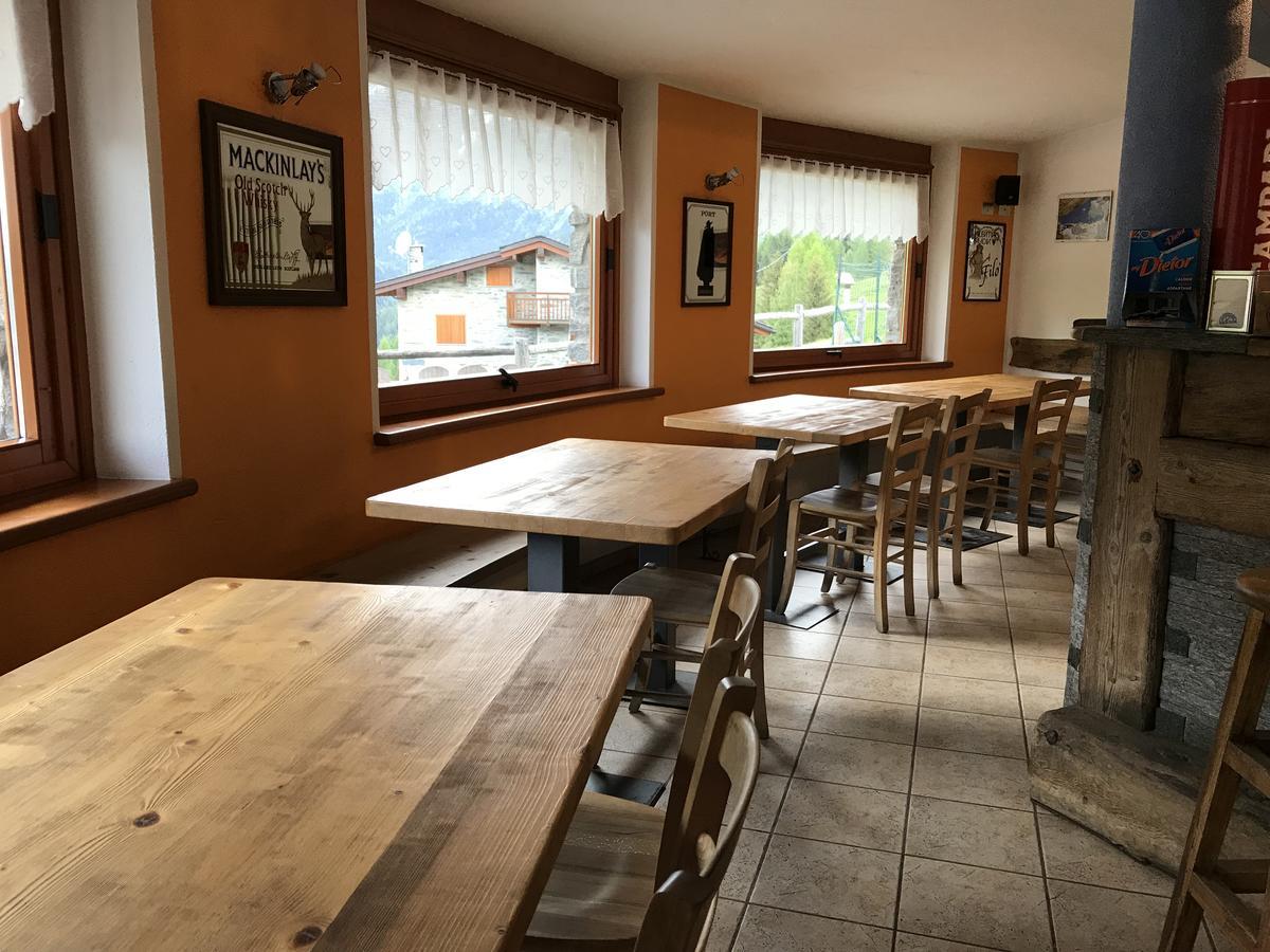 Hotel Sasso Nero Chiesa in Valmalenco Esterno foto