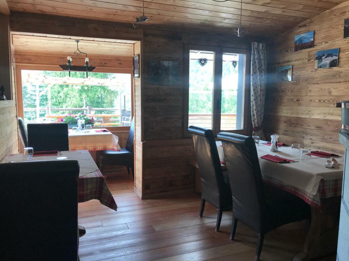 Hotel Sasso Nero Chiesa in Valmalenco Esterno foto
